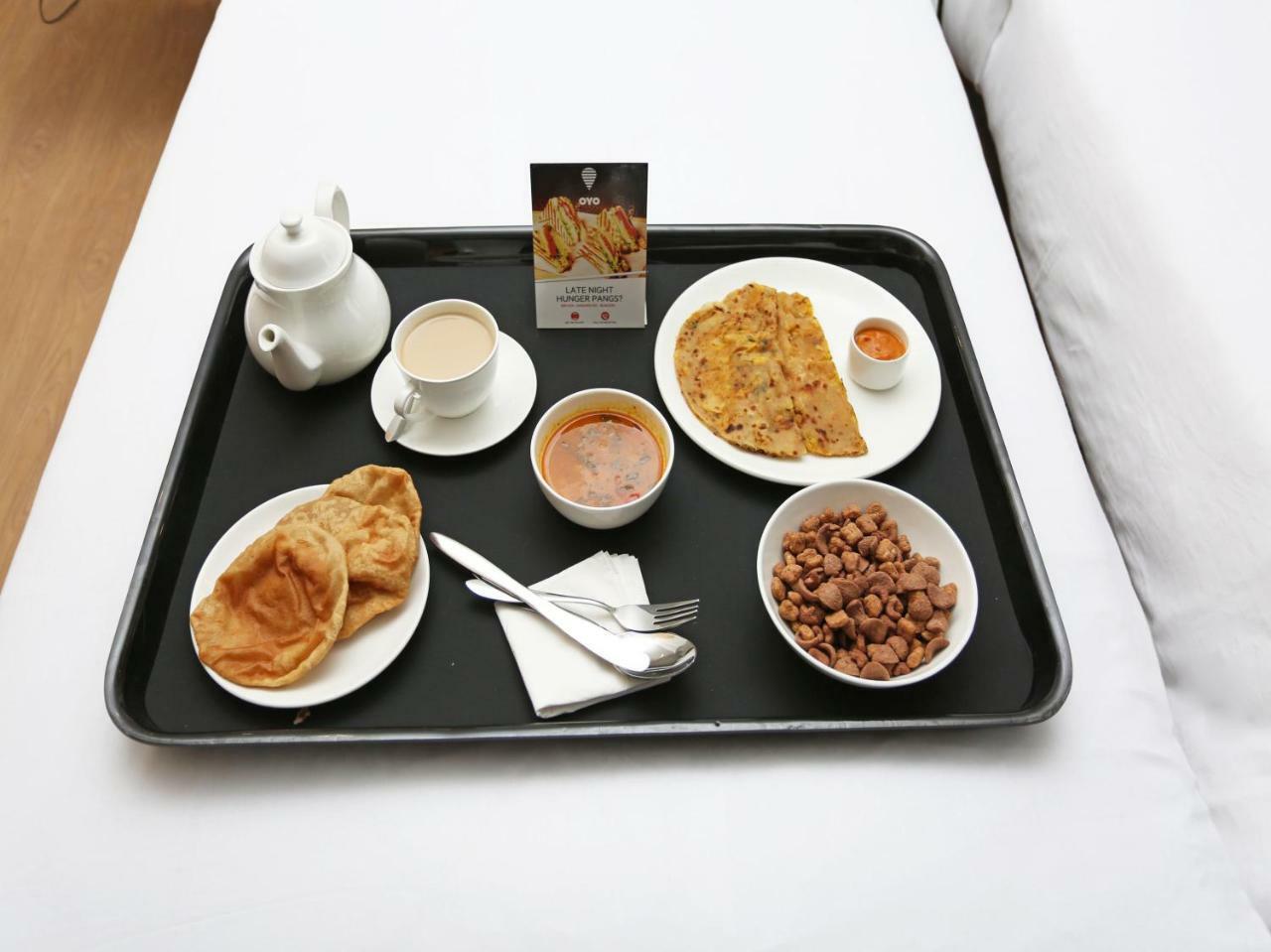 Oyo 30269 Amar Raj Inn Calcutta Eksteriør billede