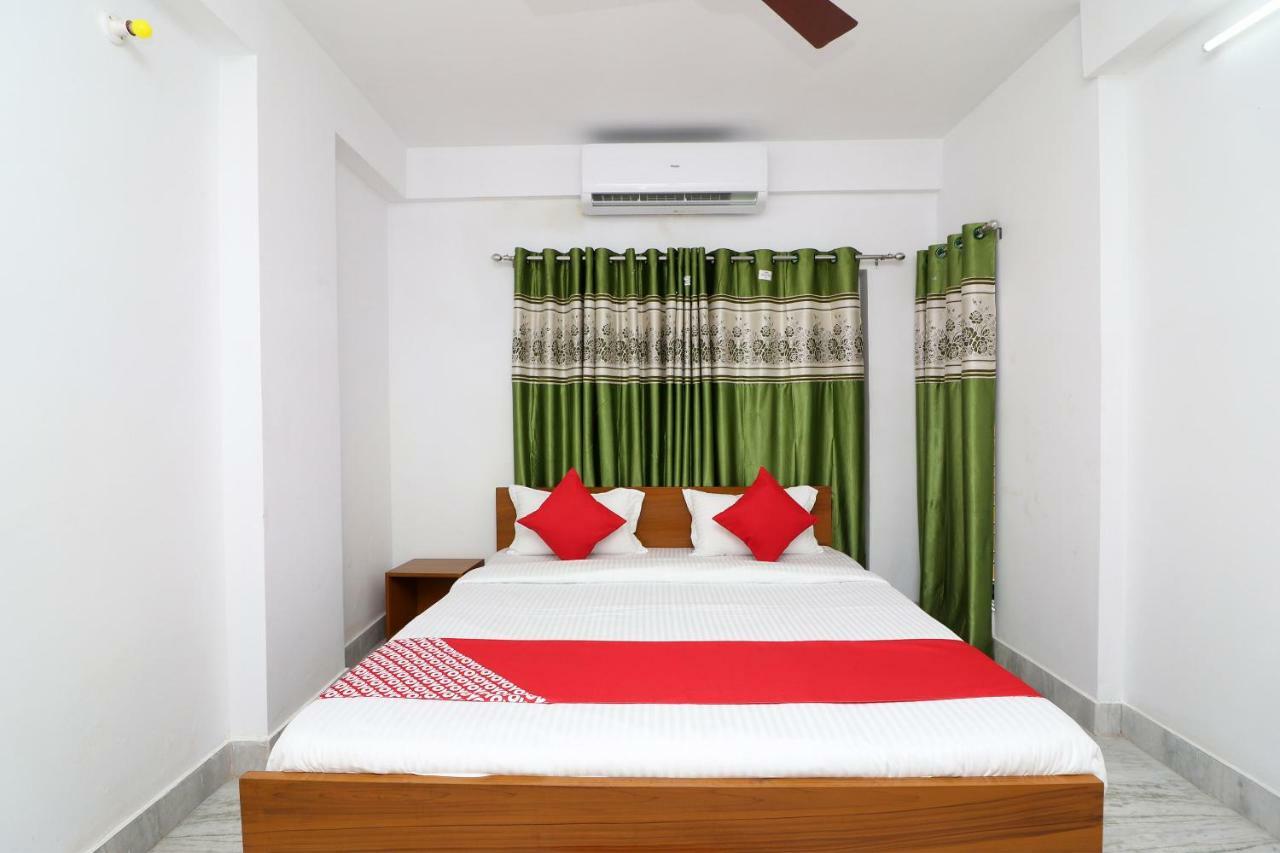 Oyo 30269 Amar Raj Inn Calcutta Eksteriør billede